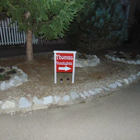 Thomas Apartman Eger